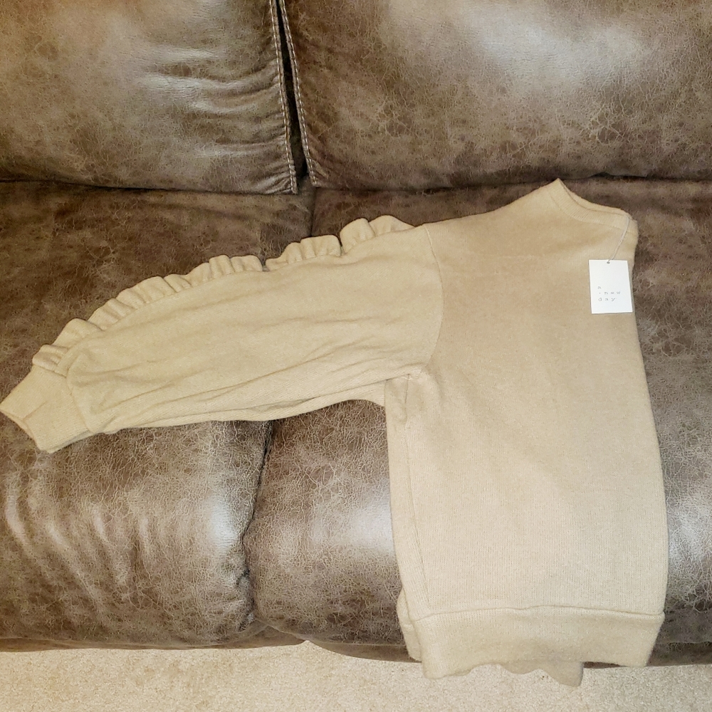 Sweater-New
